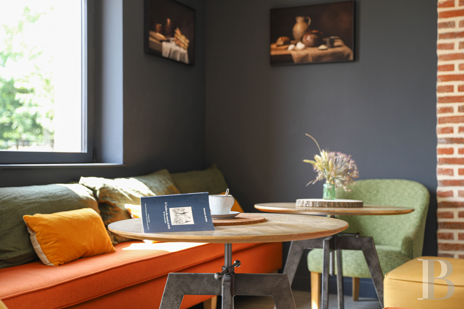 A former 18th century farmhouse with carefully renovated outbuildings on the edge of a forest in Perche - photo  n°13